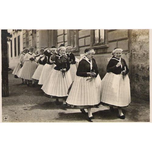 Costumes De Hongrie - Rosières Des Environs De Budapest (Vers 1930)