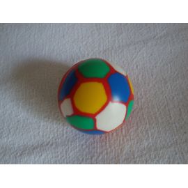 Balle Rebondissante Rouge À Taches Multicolores