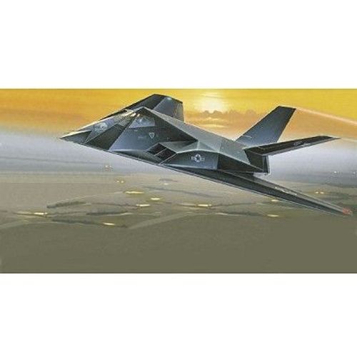 Maquette Avion : F-117a Stealth Nighthawk-Italeri