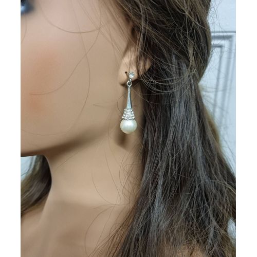 Paire De Boucles D'oreilles Pendantes En Métal Argenté Et Perle Blanche Nacré Mariage Mariée