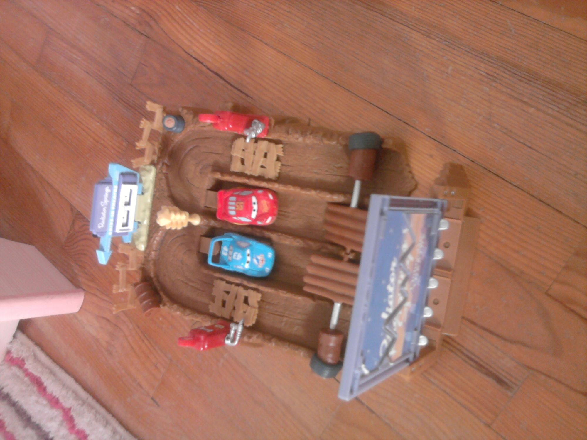 Petit Circuit Cars