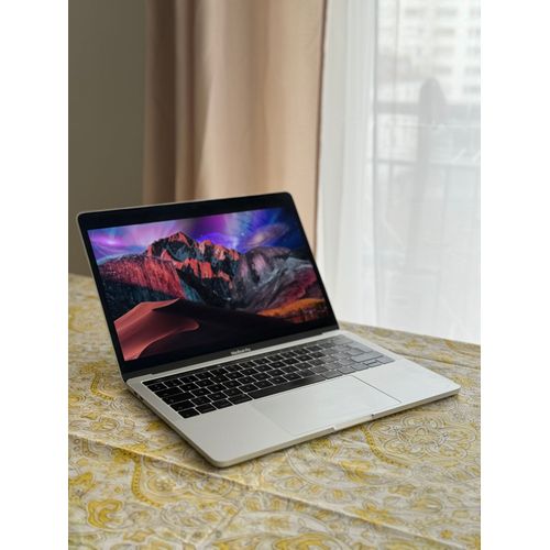 Apple MacBook Pro Retina Touch Bar 2018 - 13" Intel Core i5 - 3.1 Ghz - Ram 8 Go - SSD 256 Go
