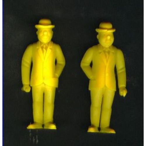 Dupond Et Dupont (Tintin) - 2 Figurines Esso Belges Jaunes.