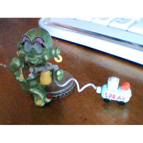Ferrero Kinder Extraterrestre Peintre