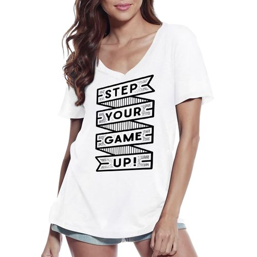 Femme Tee-Shirt Col V Passe À L'étape Suivante - Goes To Next Step - T-Shirt Graphique Éco-Responsable Vintage Cadeau Nouveauté