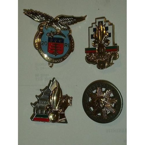 Lot Insignes Atlas N°3