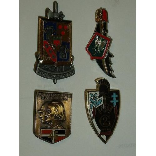 Lot Insignes Atlas N°6