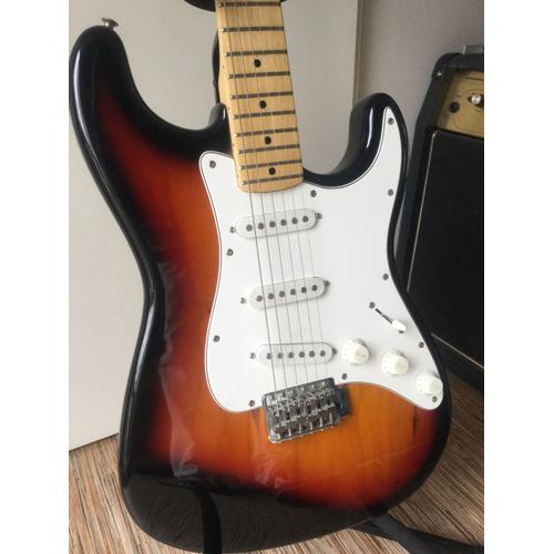 Guitare Électrique Stratocaster Jim Harley Sunburst