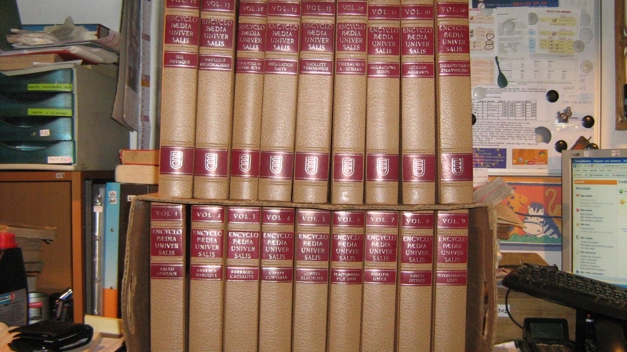 Encyclopedia Universalis (18 Volumes, 3 Index, Symposium, Jb 1988)