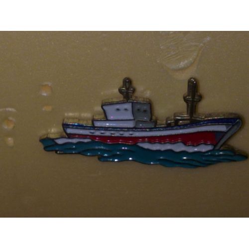Pin's Chalutier