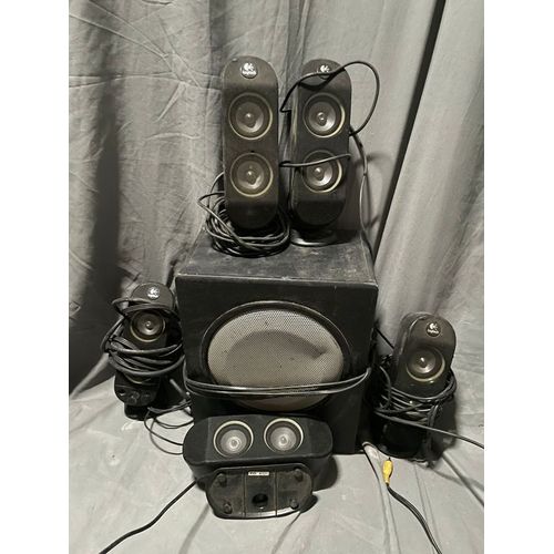 Logitech 5.1 X230 5 Enceintes + Subwoofer