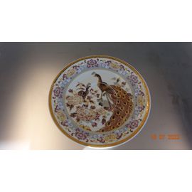Tasse Et Soucoupe En Porcelaine.