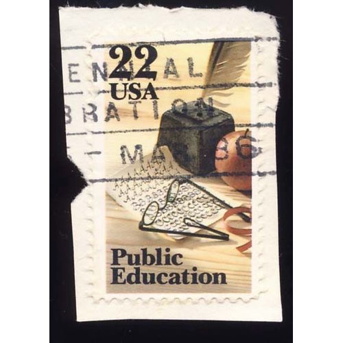 Timbre U S A, Public Education, U S A 22 Cents, Oblitéré