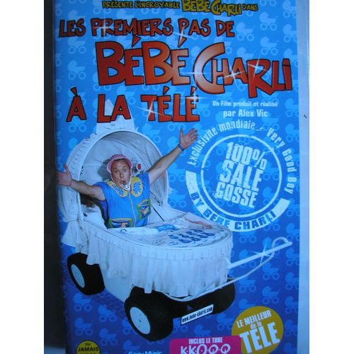 Les Premiers Pas De Bébé Charli A La Télé