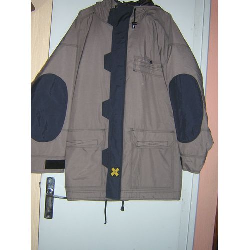 Manteau Quiksilver 100% Polyester.