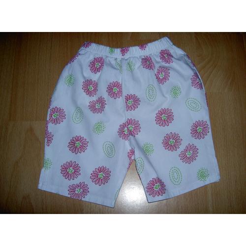 Pantacourt Blanc Avec Motifs Fleures Roses Et Vertes Natalys Taille 6 Mois.