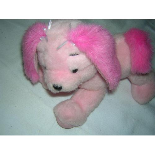 Peluche Chienne Barbie Aboie Et Rit 20 X 22 Cm.