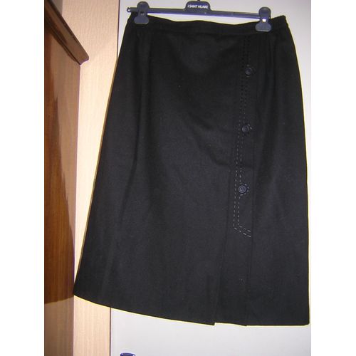 Jupe Sm 46.Laine 60% Polyester 30% Autres Fibres 10%.