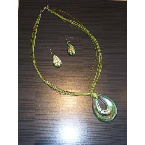 Parure Collier + Boucles D'oreilles Neuve En Vert