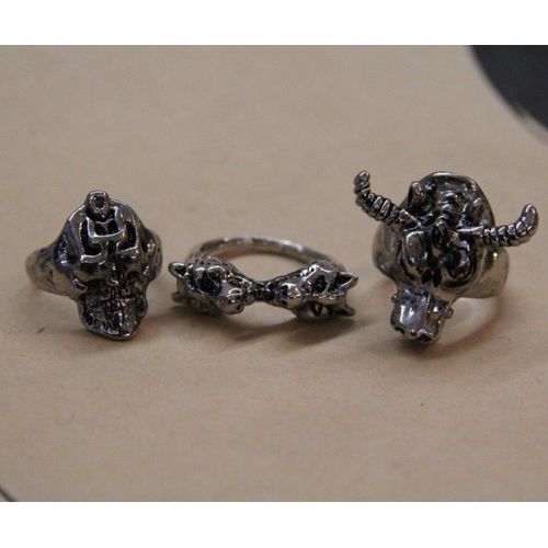 Lot De Bague Matière Métal Couleur Argenté Gothique Tete Mort  (3 Pièce) Cosplay Déguisement