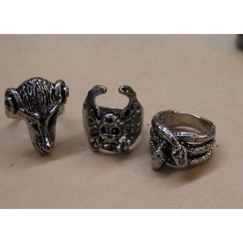Lot De Bague Matière Métal Couleur Argenté Gothique Tete Mort  (3 Pièce) Cosplay Déguisement