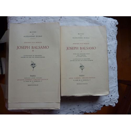 Mémoires D'un Médecin. Joseph Balsamo. En 5 Tomes