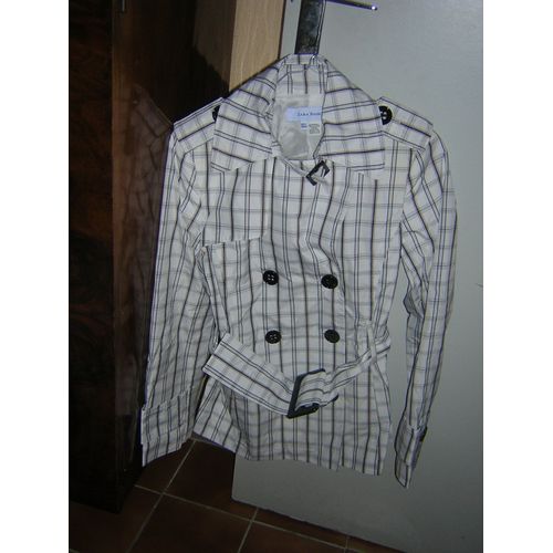 Veste Zara Basic Taille S.100% Polyester.