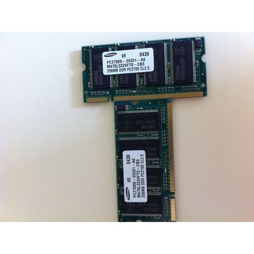 Mémoire Samsung 256 Mo - PC2700 - CL2.5 - M470L3224FT0-CB3