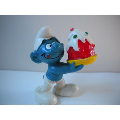 Schtroumpf Avec Gateau.Peyo Bully. Smurf.