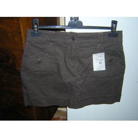 Jupe In Extenso 42 Coton 97% Elasthanne 3%.
