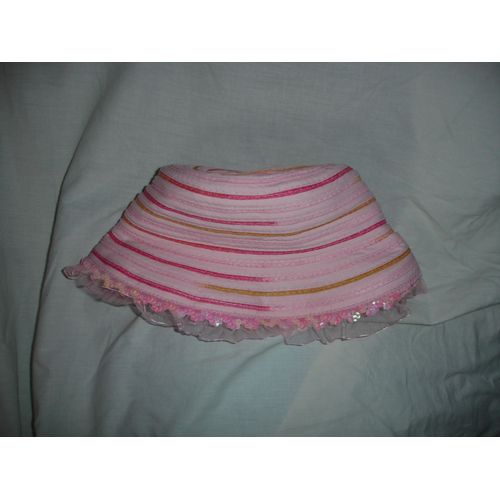 Chapeau Rose Décoré De Paillettes Et Tule Rose