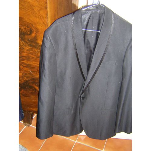 Veste De Costume Izac Taille 56/48 Laine 50% Polyamide 50%.