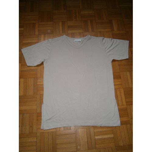 Tee-Shirt Manches Courtes Beige Taille 38/40 Col En V Marque Pierre Cardin