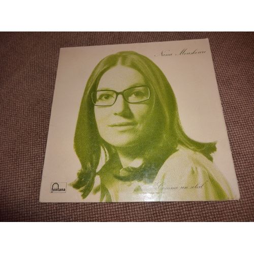 Vinyle 33 Tours  Nana Mouskouri "Comme Un Soleil, Les Jours Meilleurs, La Vague,Etc"