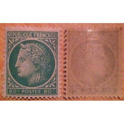 Timbres Neufs N°675 Avec Gomme D'origine.