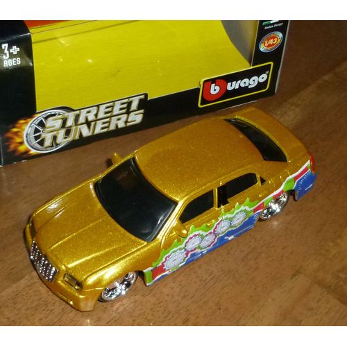 Chrysler 300 C Herni - 1/43 Ème-Bburago