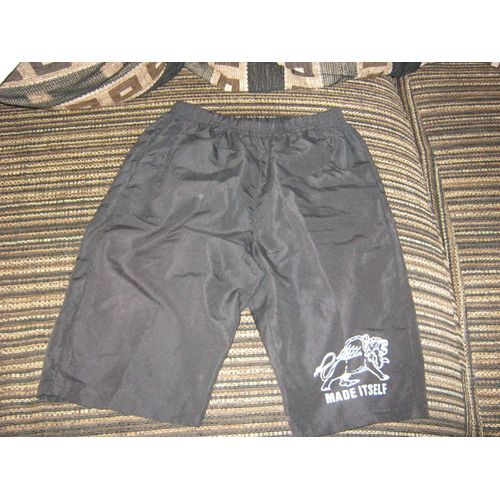 Short Autre