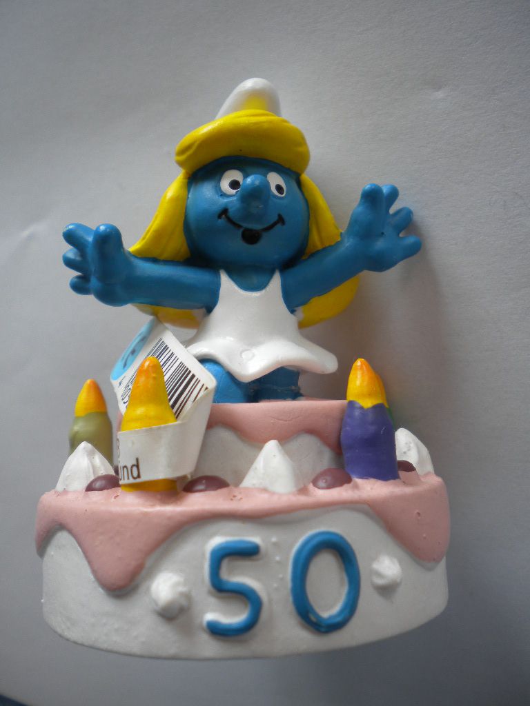 Schtroumpfette Dans Gateau D Anniversaire Figurine Schtroumpf Smurf Rakuten