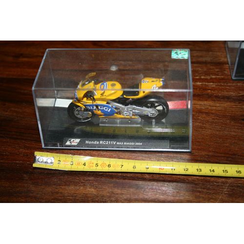 Moto Miniature Honda Rc211v Max Biaggi 2004-Altaya