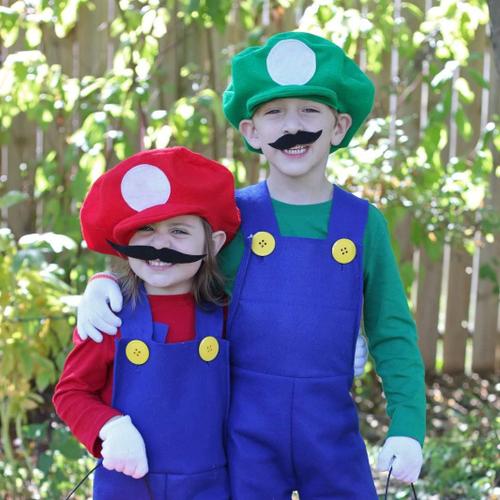 Super Mario Chapeau Casquette 2 Gants Blancs 7 Barbe 2 XXL Boutons Mario Cosplay Costume de Carnaval d¿¿guisement D¿¿guis¿¿ Cos-play F¿¿te Cadeau Enfants Homme Femme