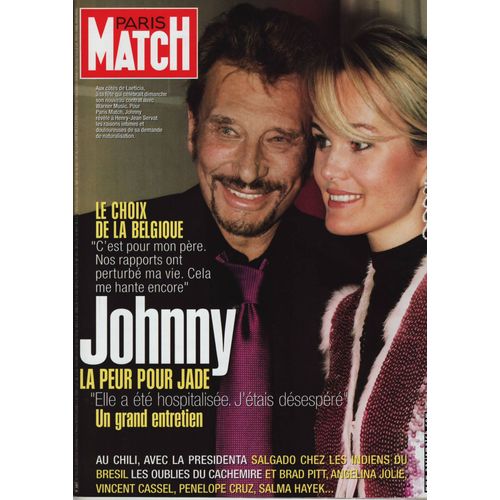 Paris Match / 19-01-2006 N°2957 : Johnny Hallyday / Laeticia (4p) - Angelina Jolie / Brad Pitt (6p)