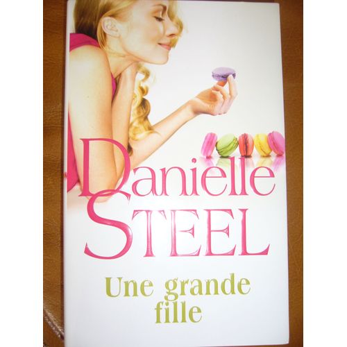 Une Grande Fille