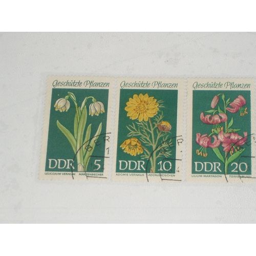 D D R , Lot De 3 Timbres , Thème Fleurs , Allemagne