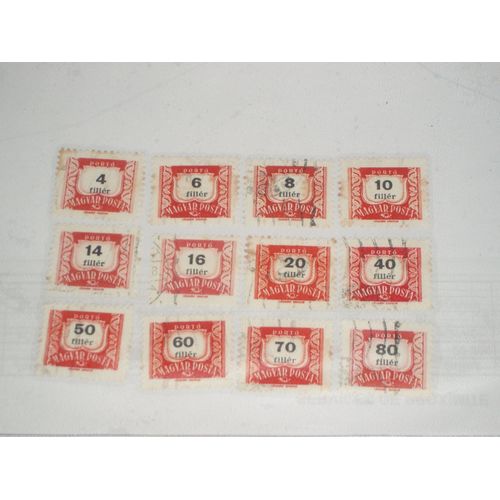 Hongrie , Lot De 12 Timbres  , Fond Rouge