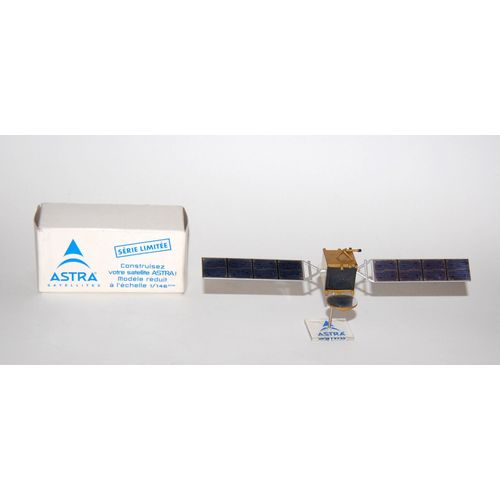 Astra Satellite Tv Serie Limitée 1/146 Nasa Espace