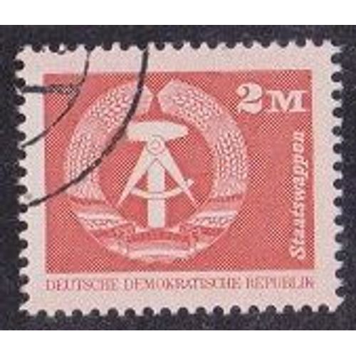 Timbre D'allemagne De L'est N°2203 Y&t 2 M Rouge Et Brun Gravé Papier Teinté Série Courante Constructions Socialistes En R.D.A. Blason De La R.D.A.