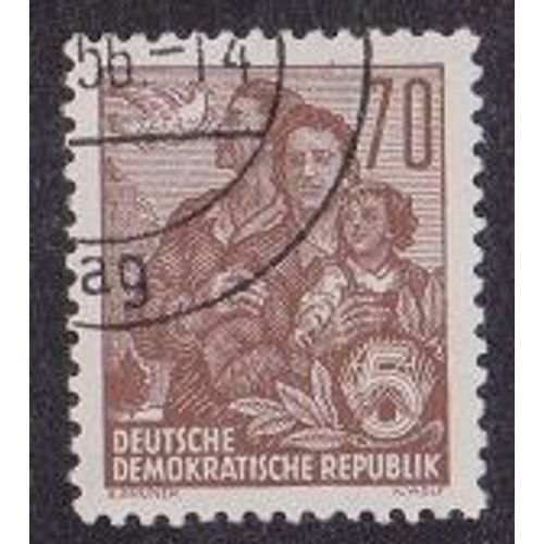 Timbre D'allemagne De L'est N°193 A Y&t 70 P Brun Série Courante Plan Quinquennal Paix Et Famille