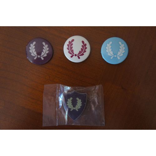 Badge Fred Perry