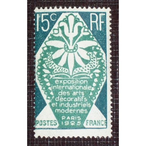 France N° 211 Neuf Sans Charnière De 1924 - 15c Bleu-Vert Et Vert « Exposition Internationale Des Arts Décoratifs, À Paris »
