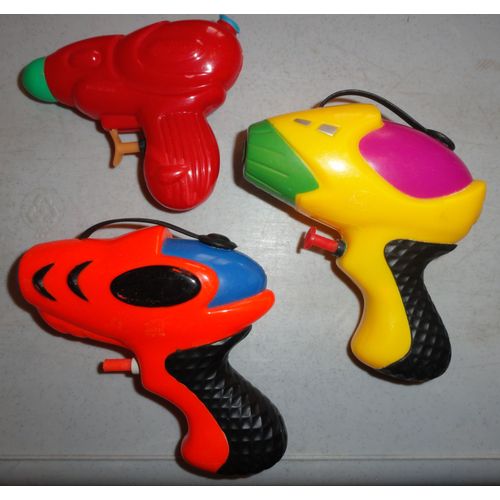 Lot De 3 Petits Pistolets À Eau En Plastique